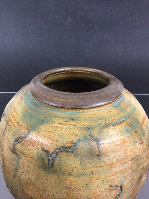 Vase boule en grès signature à identifier 5