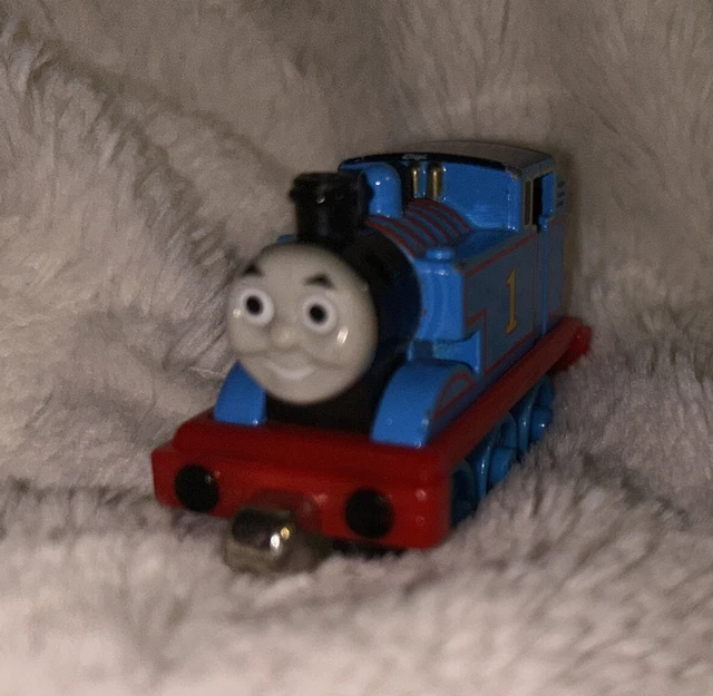 THOMAS THE TANK Engine Diecast Vehicle Train Take n Play 2009 Mattel