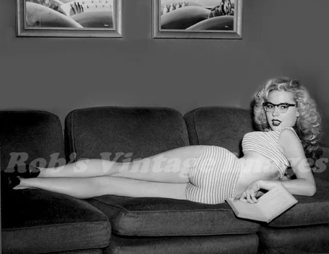 BULLET BRA MAMA photo Retro 1940s 50s Meg Miles #3 TV Soap Star 8 X10