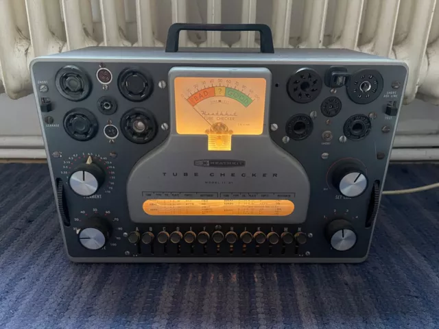 Heathkit model IT-21 tube checker Röhrenprüfgerät Heathkit model IT-21 tube checker Röhrenprüfgerät
