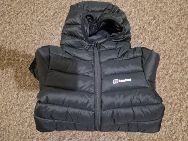 Cappotto Berghaus età 5-6 nuovo con etichette