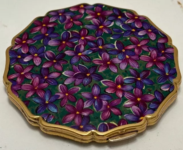 Stratton Powder Compact Vintage VIOLETS Flower Lid England Scalloped no Puff