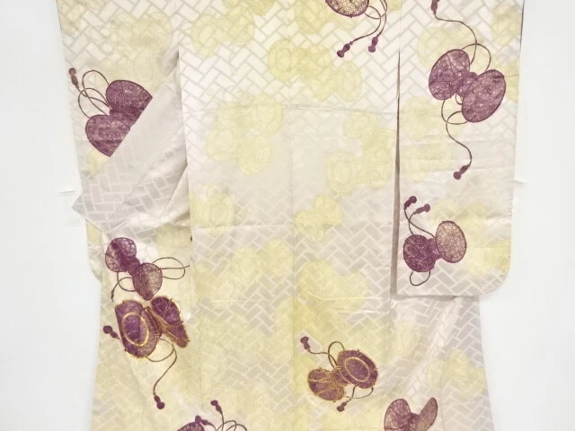 39660# Japanese Kimono / Antique Furisode / Embroidery / Drum Pattern