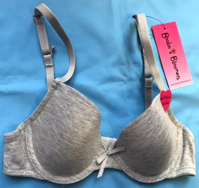 Boobs & Bloomers Baby Blue Bra 34AA Wirefree no padding no wires