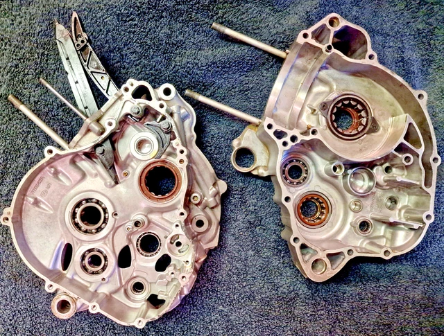 Husqvarna KTM 250 350 SXF XCF FC FX PAIR Engine Crank Case Crankcase 2016 -2018