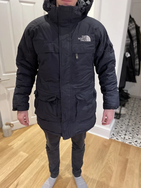 The North Face Men’s Hyvent Black Parka Size Large