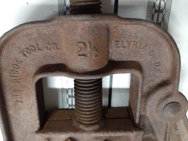 RIDGID  2-1/2 Inch Vintage Pipe Vise Clamp Folding Nice Patina Still Works