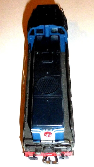 Train wagon N° 8531 Locotracteur diesel BB66150 Jouef Ho