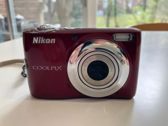 Nikon COOLPIX L24 14.0MP Digital Camera - Red. Original owner, excellent cond.