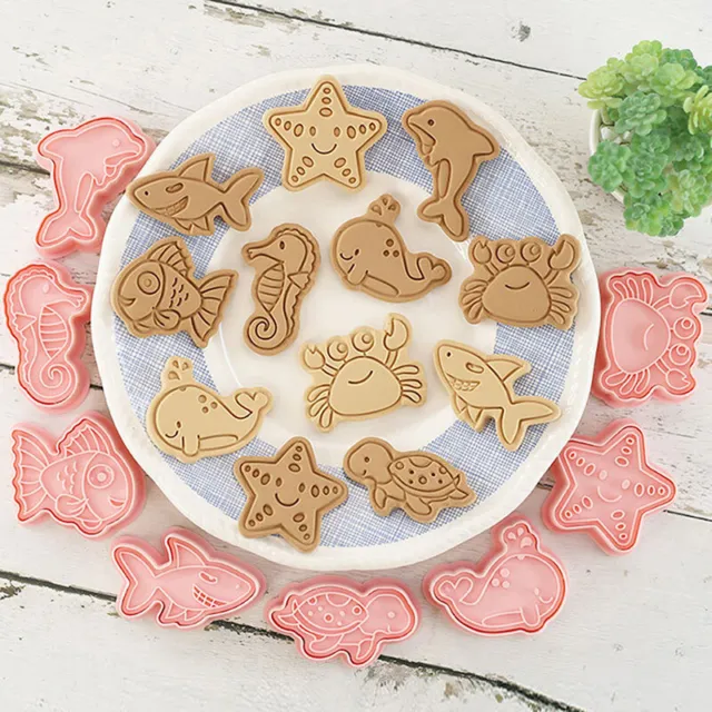8Pcs/Set Ocean Animals Biscuit Mold 3D Cartoon Cookie Mold Biscuit Cutter Too  q