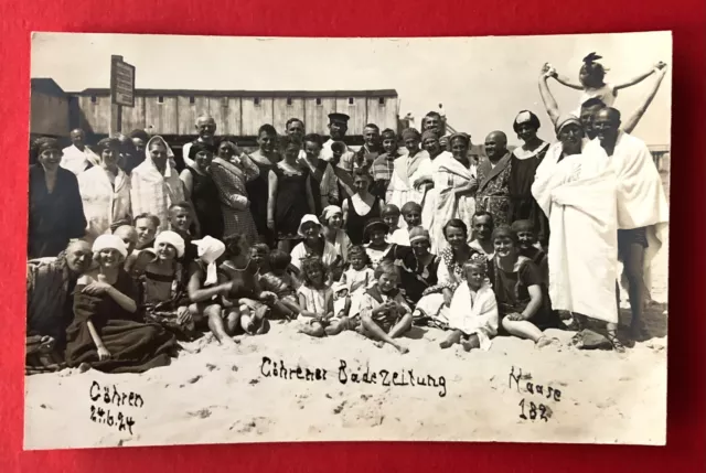 Foto AK Ostseebad GÖHREN auf Rügen 1924 Gruppenbild Typen Urlauber ( 109105