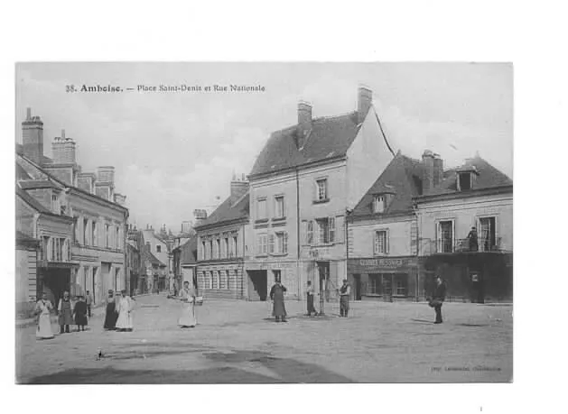 37 Cpa Amboise  Place Saint Denis Et  Rue  Nationale