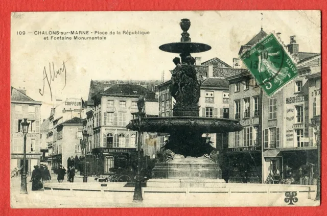 CPA 51 Chalons sur Marne - place de la république et fontaine monumentale