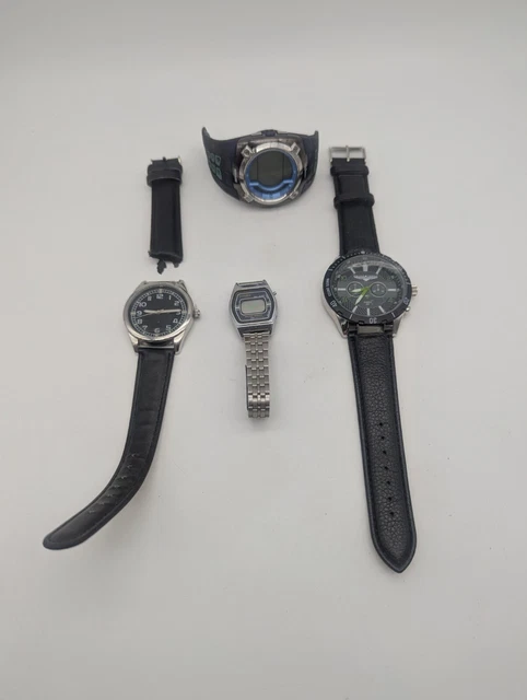 Lot De 4 Montres à Quartz Pour Homme - Occasion, Dont 2 En Très Bon état, Voir Photos