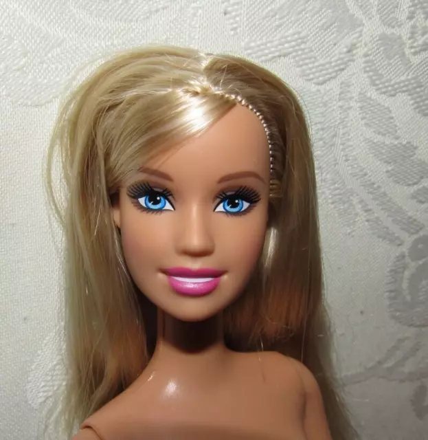 Mattel Barbie Doll Long Blond Hair Blue Eyes Bent Arm Hot Sex Picture