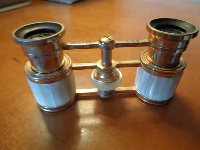 Vintage  Mignon 2.5X Mother of Pearl Opera Glasses Binoculars NO RESERVE