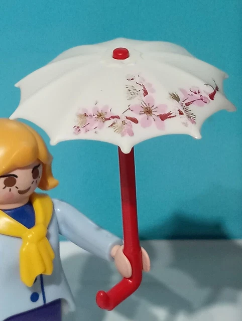 Lot PLAYMOBIL Ferme : Parasol Jaune & Bleu Sur Pied + Socle Gris + Couple Fermier - Réf. 6870 - Occasion