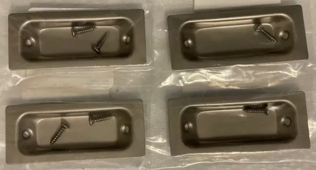4 Gate House 1 3/8-inch x 3 1/4-inch Flush Door Pulls - Satin Nickel - 0112601