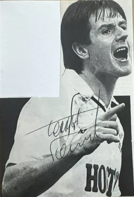 Tottenham Hotspur Terry Fenwick Hand Signed Magazine Cutting