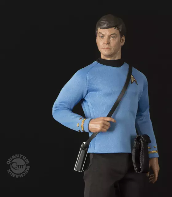 McCoy Gelenkfigur im Maßstab 1:6 Star Trek QMX Limited Edition Neu im Karton
