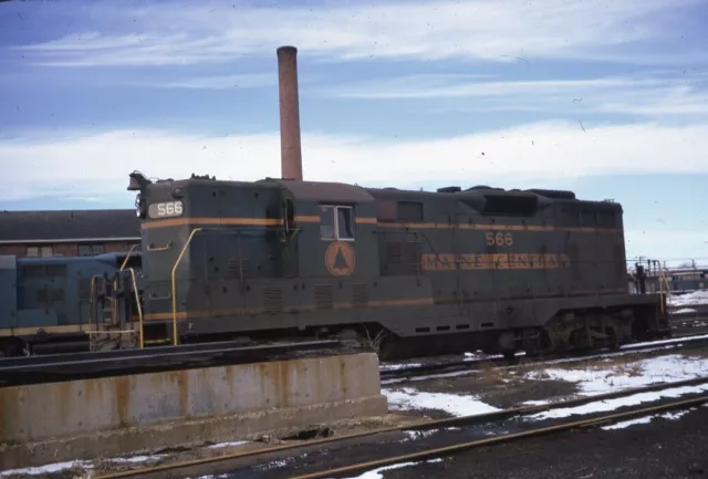 MEC MAINE CENTRAL Railroad Train Locomotive 566 S PORTLAND ME 1973 Photo Slide