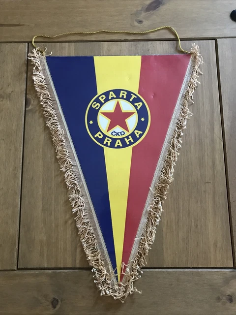 AC SPARTA PRAHA PRAGUE fanion wimpel pennant football ancien annees 90