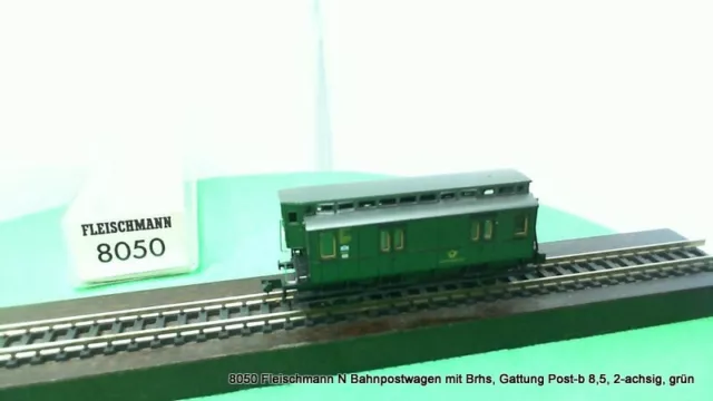 8050 Fleischmann N Bahnpostwagen mit Brhs, Gattung Post-b 8,5, 2-achsig, grün