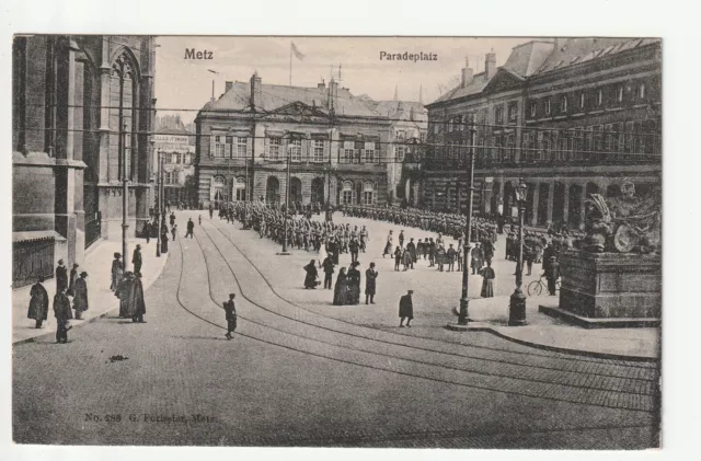 METZ  - Moselle - CPA 57 - Places - Place d' Armes
