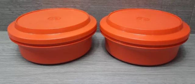 Vintage  2x Tupperware Seal N Serve Round Food Storage Containers Retro 1253