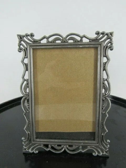 VTG silver - toned hanging/free standing metal picture frame