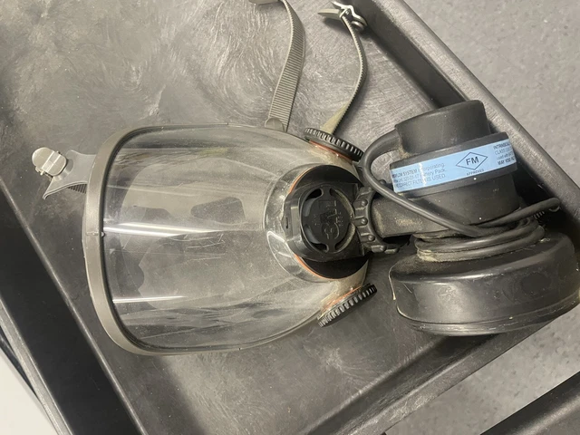 3M 6000 Series Face-Mounted PAPR Respirator no battery pack, can not test