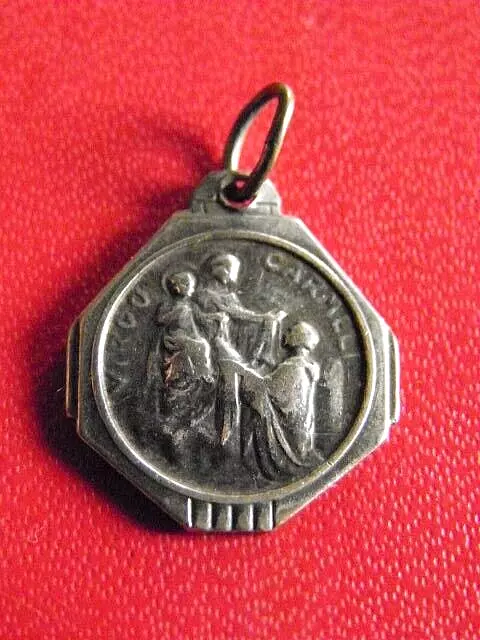 Medaille Religieuse Ancienne. Notre Dame Du Carmel/Coeur De Jesus. Metal Argente