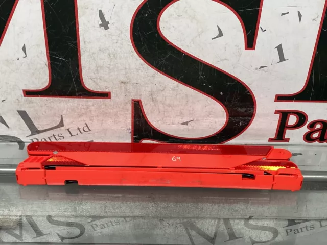 (As) Mercedes Benz W204 Classe C Avvertenza/Triangolo Pericolo A2048900197