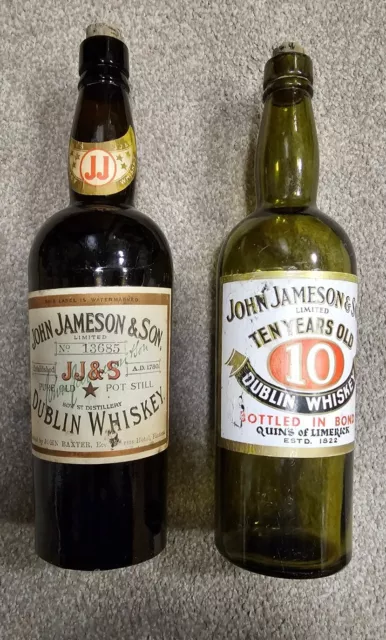 2 x Very Old JOHN JAMESON JAMESONS IRISH WHISKEY WHISKY BOTTLES