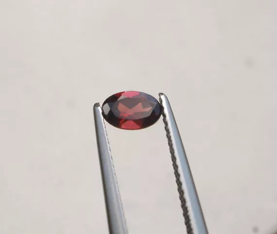 Red garnet oval loose faceted natural gem 6x4mm