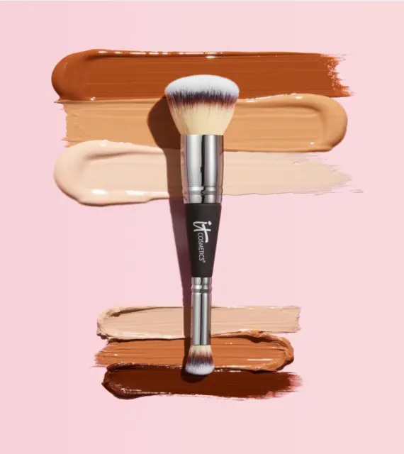 it Cosmetics Heavenly Luxe Dual ended Complexion Perfection Brush No. 7 sealed