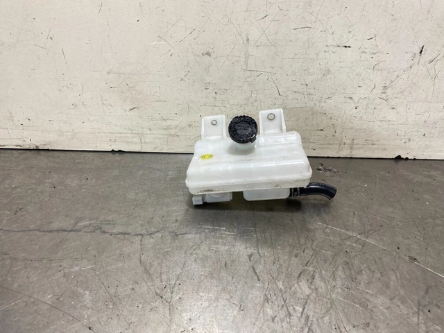 FREIN LIQUIDE RESERVOIR Nissan / Datsun NV 200 (M20M) Van E-NV200 (EM57) 2019