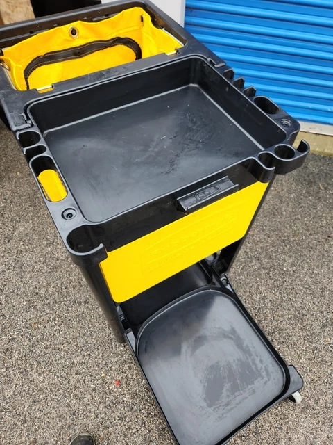 Rubbermaid Fg617388bla 32 Gal. Janitor Cleaning Cart With Locking Compartment
