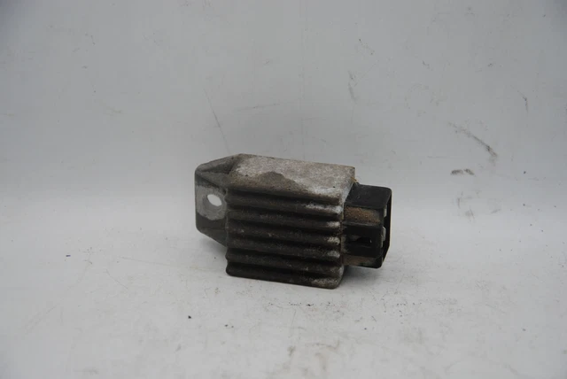 73962 Regolatore Di Tensione Honda Vision 50 2T dal 1994 al 1997 COD: SH610A-12