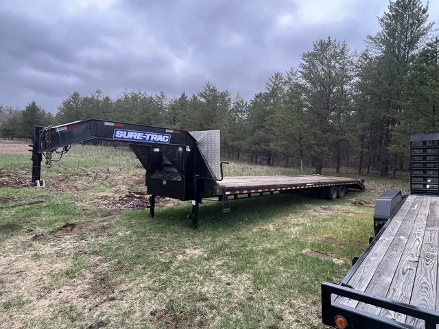 2019 Sure-Trac 40’ Gooseneck Trailer 25900#