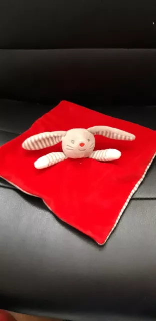 Doudou plat lapin rouge gris blanc rayé OBAIBI -