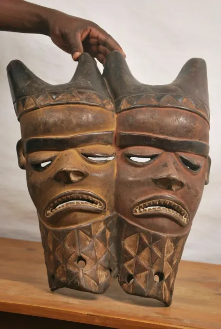 African tribal art, Amazing pende mask from democratic republic of congo
