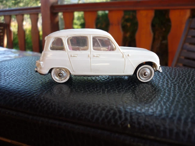 NOREV 1:43 – Renault 4L Version Capot Lisse – Miniature En Boîte
