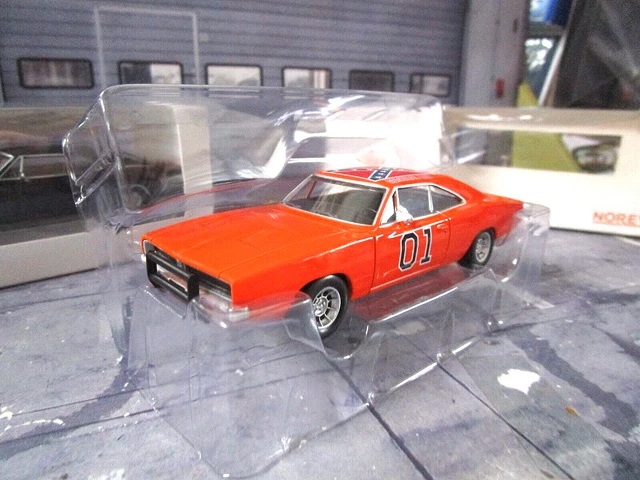 Auto World Silver Screen 1969 Dodge Charger Dukes Of Hazzard General Lee  Amm964 For Sale Online