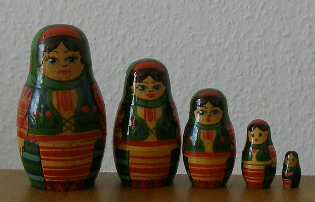 5 Holz-Puppen. Matroschka. Babuschka! Matrioschka. Matrjoschka SCHÖNE DEKORATION