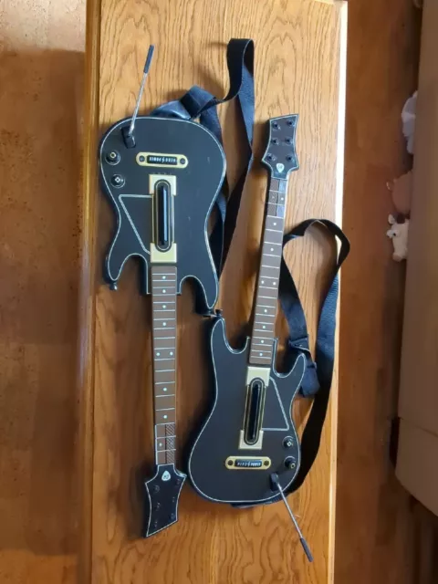 Lot Of 2 Guitar Hero Live Power Wireless Guitars Xbox 360 PS3 Black Gold Lot Of 2 Guitar Hero Live Power Wireless Guitars Xbox 360 PS3 Black Gold