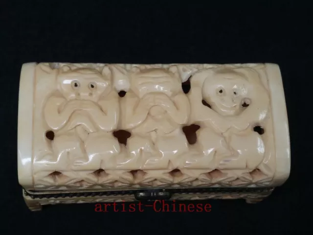 Collection Old Chinese Hand Carving Lovely Monkey Jewel Box Snuffbox Decoration