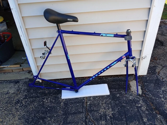 Cadre Vélo Raymond Clerc 1ère Génération Dural – Avec Fourches Mavic Spidel – André Sablière
