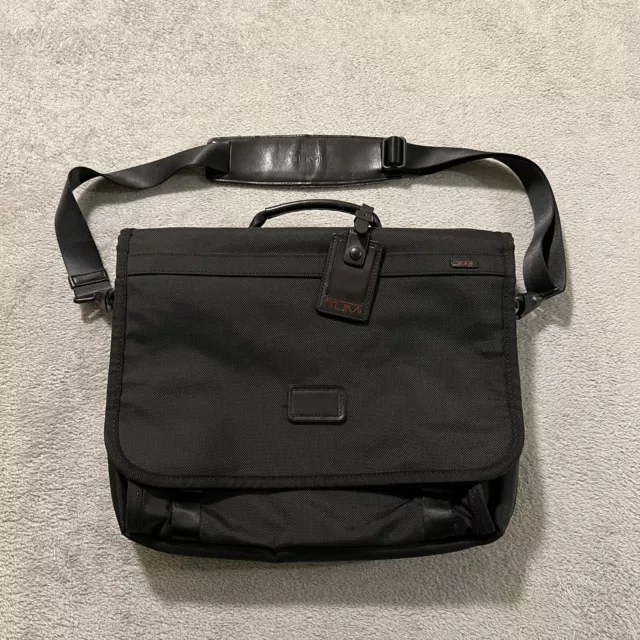 Tumi Messenger Bag Alpha Slim Expandable Computer Briefcase Black 26192DH Office