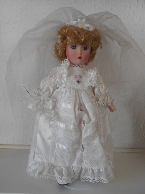 Danbury Mint Porcelain Doll Julia Bride of America  Vintage 1980's